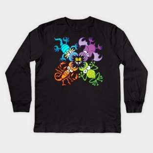 Bat, lizard, scorpion and frog attacking a defenseless fly Kids Long Sleeve T-Shirt